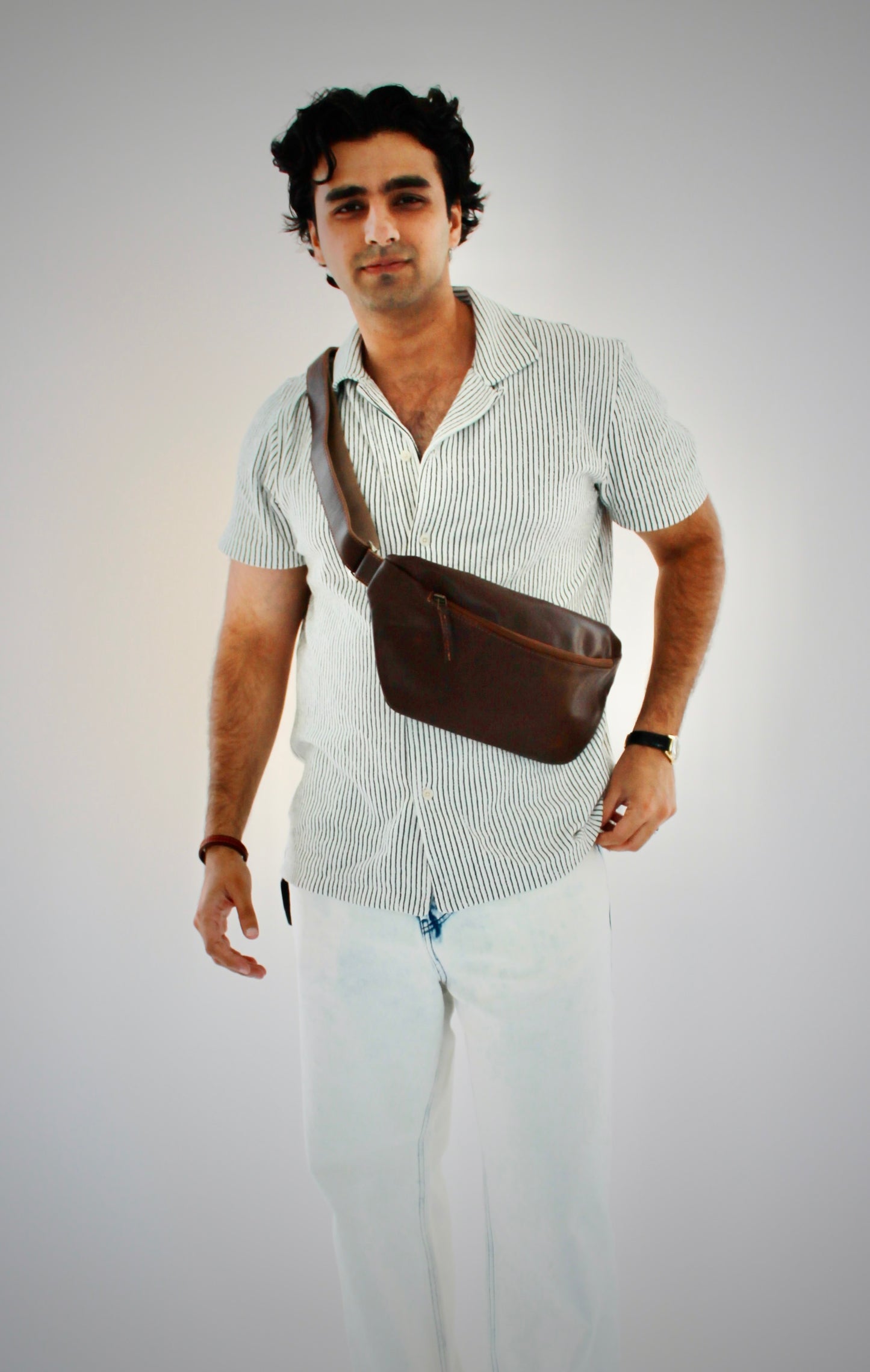 Wanderer Sling Bag