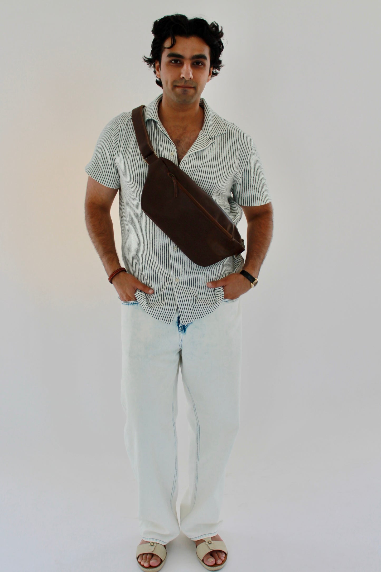 Wanderer Sling Bag