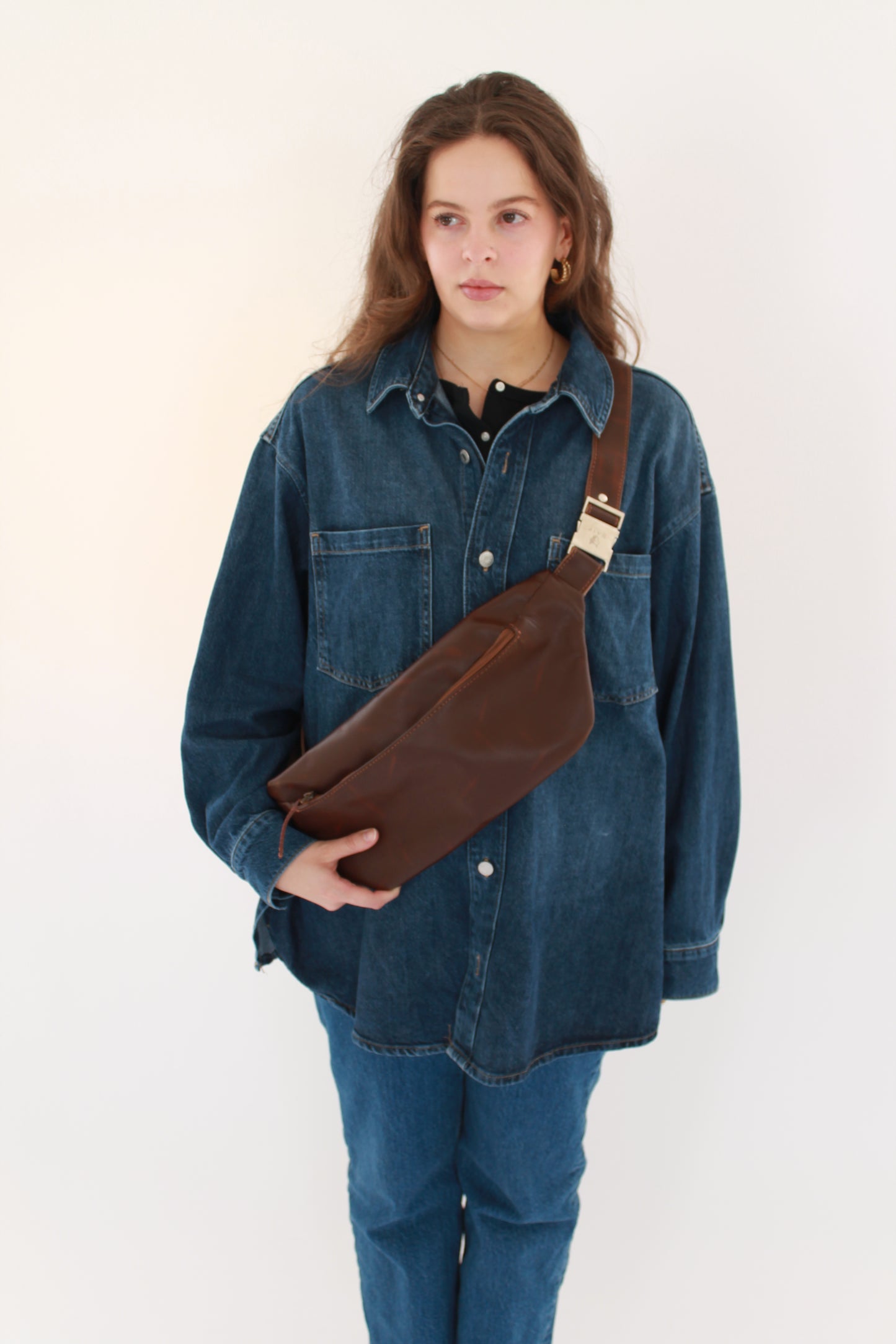 Wanderer Sling Bag