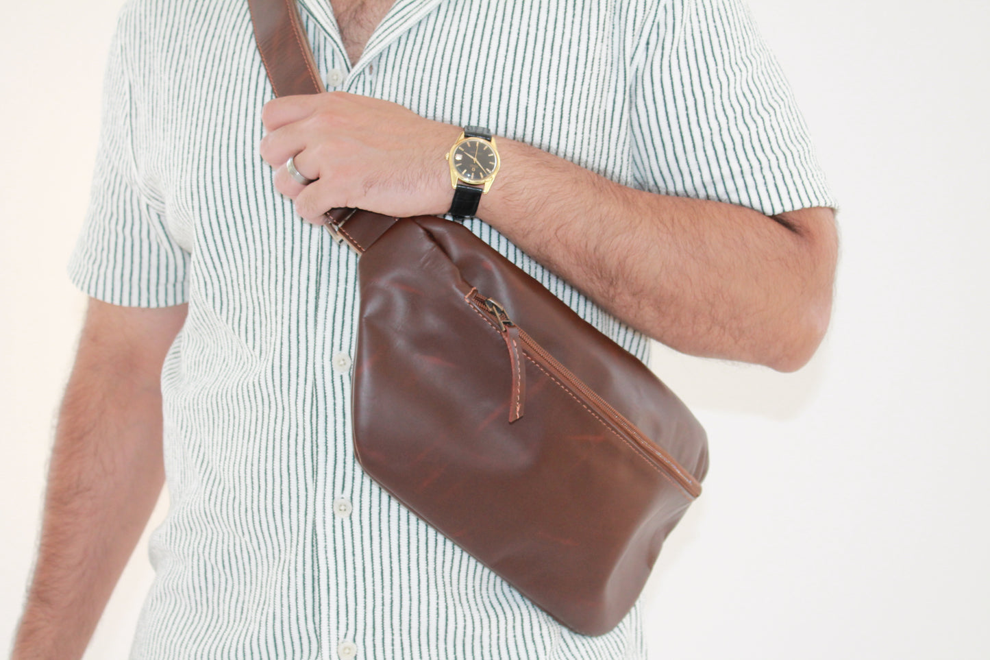 Wanderer Sling Bag